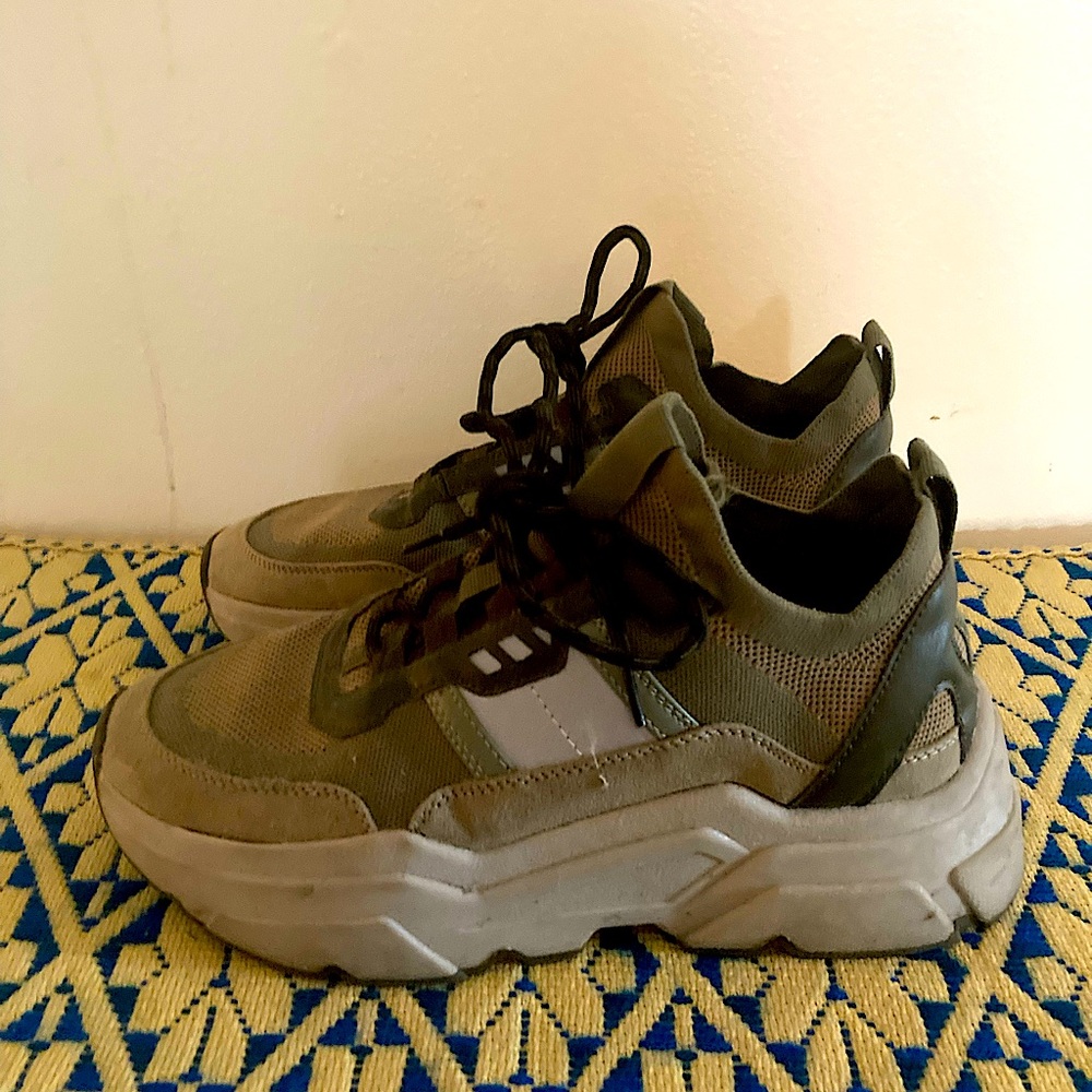 Green, brown & grey platform sneakers